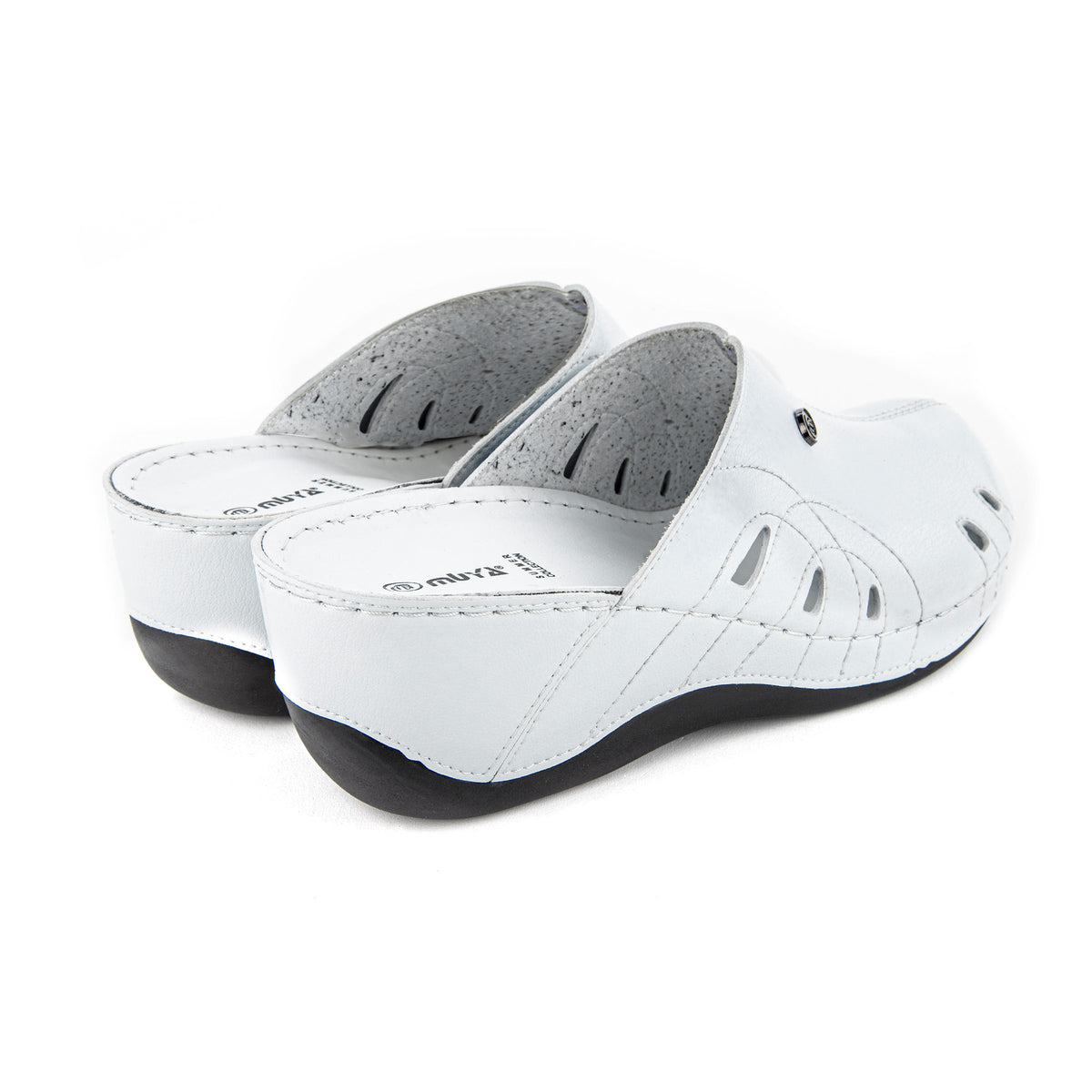 Gola