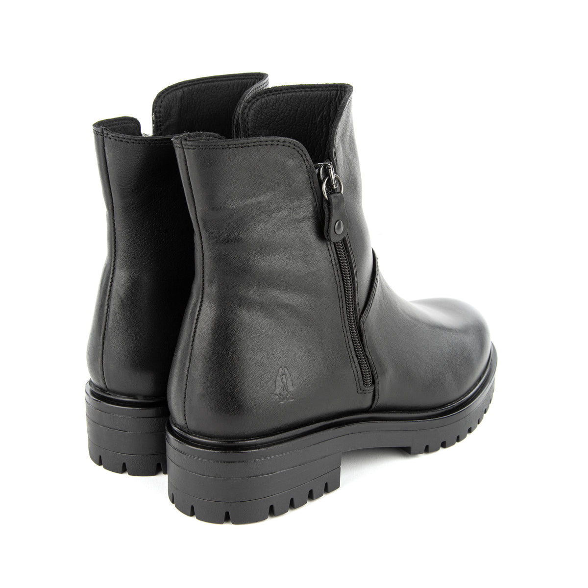 Hush Puppies Eretria siyah kadın bot çifti, arkadan çapraz görünüm