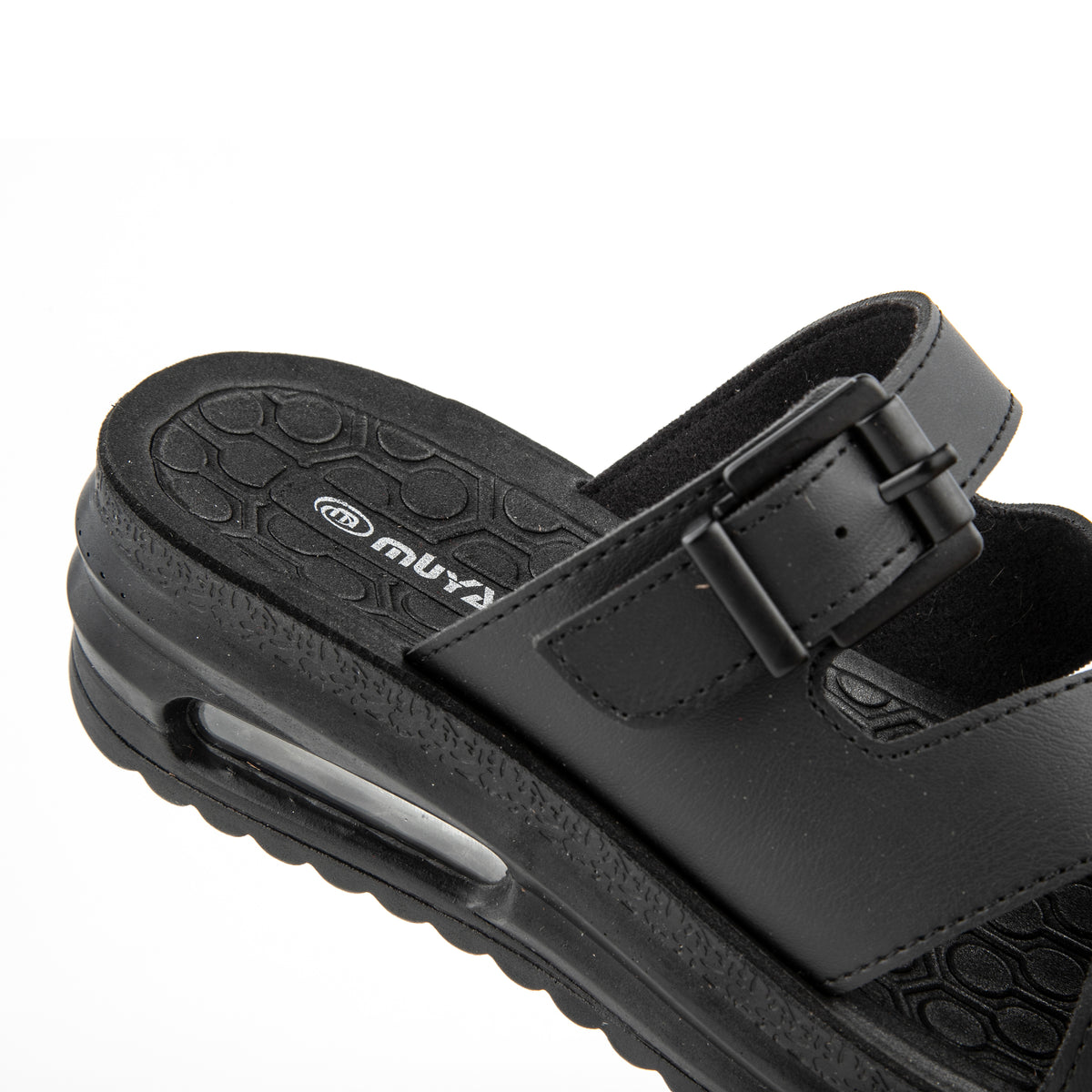 MUYA Therma siyah kadın terlik, dikdörtgen toka, EVA iç taban deseni ve AirMax tabanın yakın görünümü